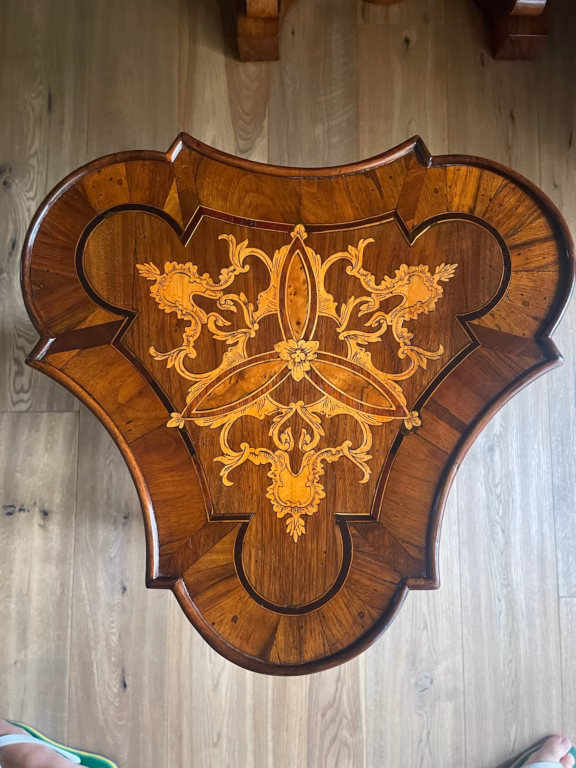 Beistelltisch barock - restauriert