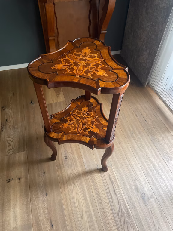 Beistelltisch barock